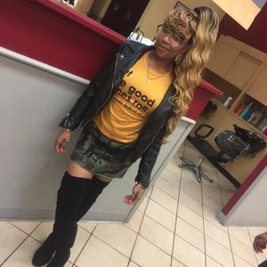 Meet your Posher, Devin